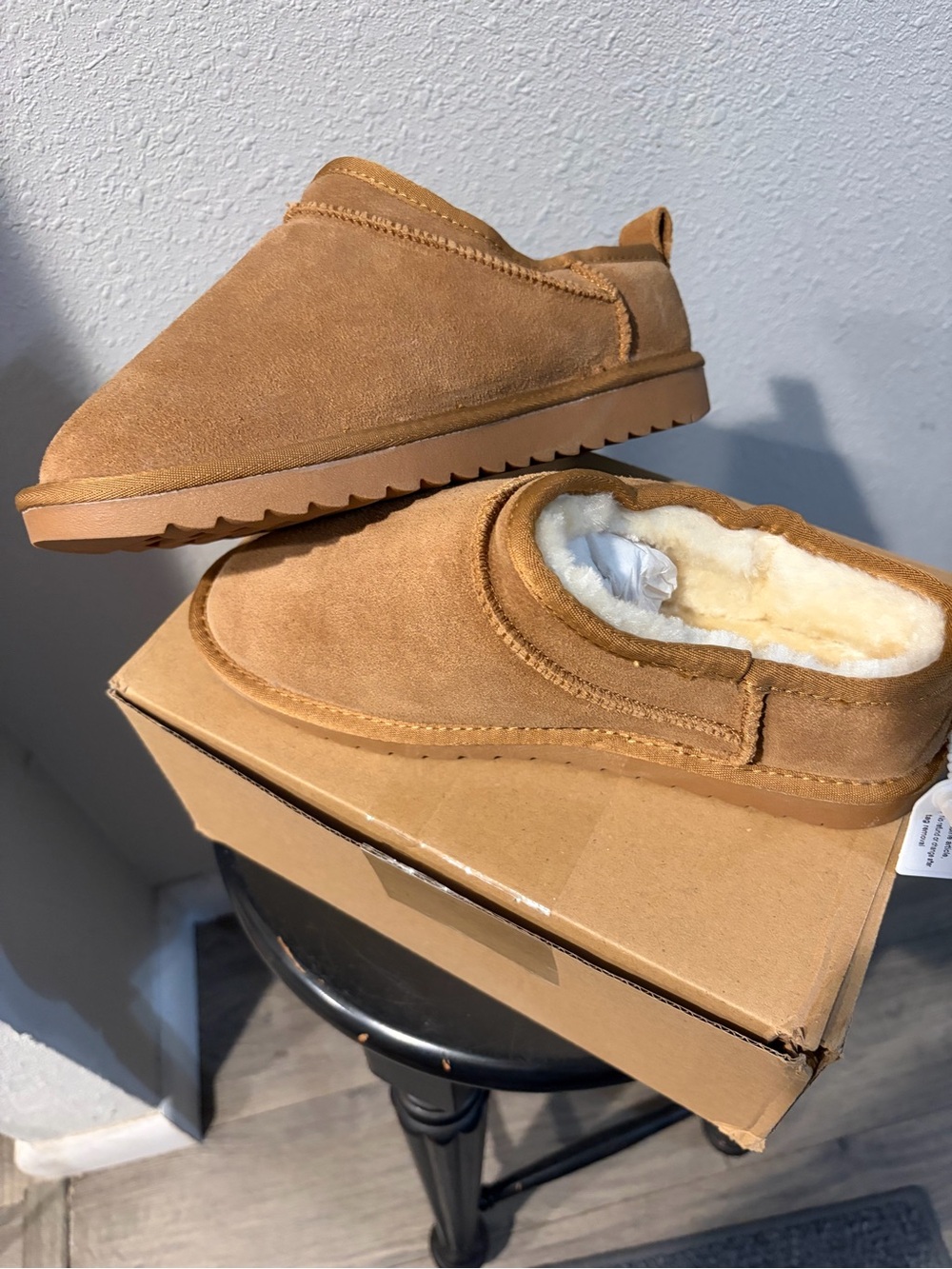 Slip-On Shearling Lined Casual Slippers - Chestnut
